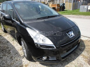 PEUGEOT 5008 1.6 HDi Confort KLÍMÁS