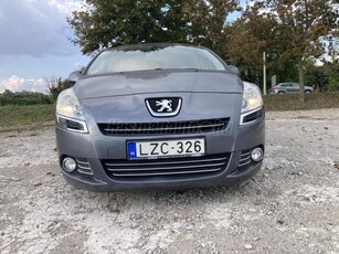 PEUGEOT 5008 1.6 HDi Premium