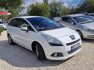 PEUGEOT 5008 1.6 HDi Premium 2TR