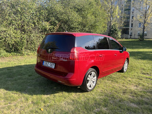 PEUGEOT 5008 1.6 THP Premium