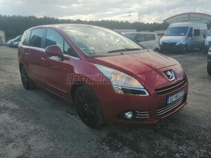 PEUGEOT 5008 1.6 THP Premium