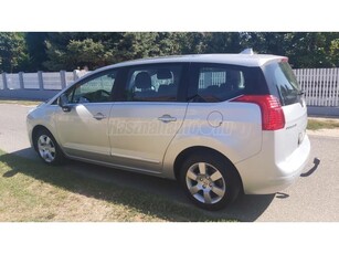 PEUGEOT 5008 1.6 THP Premium SZÉP ÁLLAPOT 7SZEMÉLYES