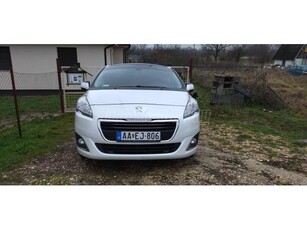 PEUGEOT 5008 2.0 HDi Active