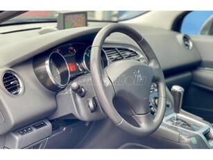 PEUGEOT 5008 2.0 HDi Allure (Automata) (7 személyes ) / Mo-i!/ 3.Tulaj!/ Vezérlés cserélve!/ Ülésfűtés/ Üvegtető/ Vezetett SZK!