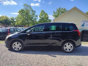 PEUGEOT 5008 2.0 HDi Premium Pack (Automata)