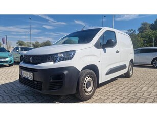 PEUGEOT PARTNER 1.5 BlueHDi 100 L1 (3 személyes ) Vonóhorog !