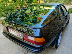 PORSCHE 924