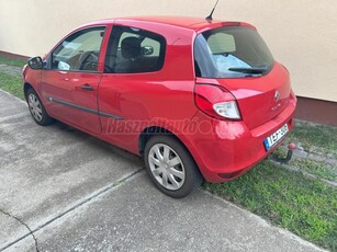 RENAULT CLIO 1.2 16V Authentique