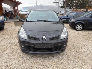 RENAULT CLIO 1.2 16V Authentique