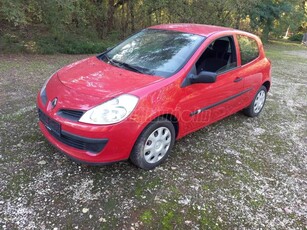 RENAULT CLIO 1.2 16V Authentique Plus