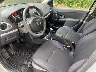 RENAULT CLIO 1.2 16V Dynamique hibátlan. kevés km