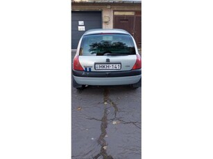 RENAULT CLIO 1.4 16V RT