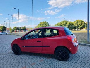 RENAULT CLIO 1.4 16V Tech Run