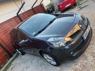 RENAULT CLIO 1.5 dCi Privilege