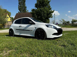 RENAULT CLIO 2.0 16V SPORT RS