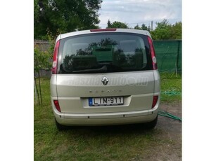 RENAULT ESPACE 2.2 dCi Privilege (Automata)