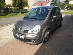 RENAULT GRAND MODUS 1.2 16V Authentique