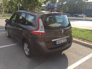 RENAULT GRAND SCENIC Scénic 1.5 dCi TomTom