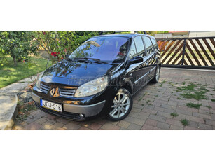 RENAULT GRAND SCENIC Scénic 1.9 dCi Privilege