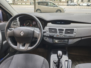 RENAULT LAGUNA 2.0 Expression