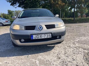 RENAULT MEGANE 1.4 Authentique