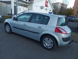 RENAULT MEGANE 1.4 Authentique Plus