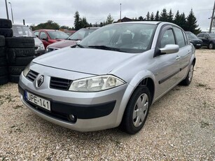 RENAULT MEGANE 1.4 Authentique SEDAN.KLIMA.VONÓHOROG