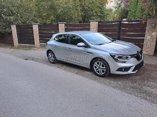 RENAULT MEGANE 1.5 Blue dCi Intens EDC