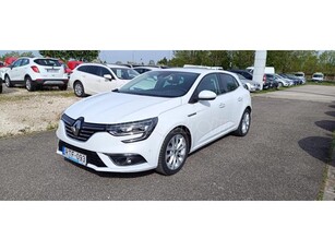 RENAULT MEGANE 1.5 Blue dCi Intens Mo-i! 91e KM! Vez.Sz.Könyv! NAVI! Ülésfűtés! Radar! Kamera! Téli gumi! ÁFA-s!