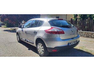 RENAULT MEGANE 1.5 dCi Authentique