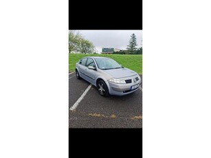 RENAULT MEGANE 1.6 16V Authentique