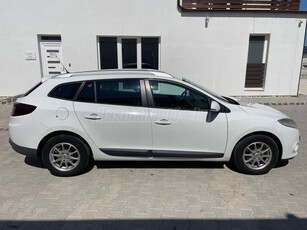 RENAULT MEGANE 1.6 Authentique