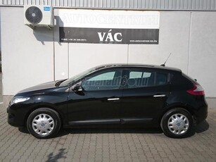 RENAULT MEGANE 1.6 Dynamique 123000 KM -NAVI