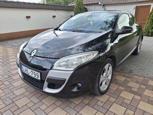 RENAULT MEGANE 1.6 Expression MAGYARORSZÁGI.DIGIT KLÍMA.FRISS MÜSZAKI VIZSGA.AZONNAL ELVIHETŐ