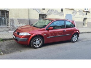 RENAULT MEGANE Coupe 1.6 16V Dynamique