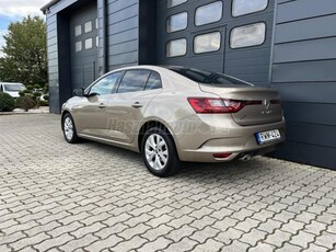 RENAULT MEGANE GrandCoupé 1.3 TCe Limited Plus SZERVIZKÖNYV / 1.TULAJ / MAGYARORSZÁG-i / NAVI / LED / ÜLÉSFŰTÉS