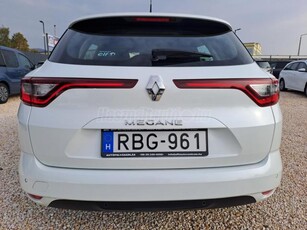 RENAULT MEGANE Grandtour 1.5 dCi Limited / GYÖNGYHÁZ FÉNYEZÉS / ÁFÁS / MAGYARORSZÁGI / 1 TULAJ / SZERVÍZKÖNYV / GARANCIA