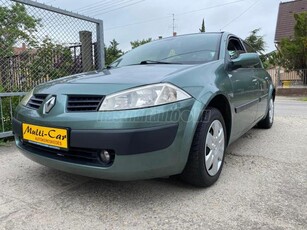 RENAULT MEGANE Limousine 1.4 Authentique KLÍMA!VÉGIG VEZETETT SZERVIZFÜZET!!