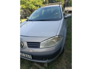 RENAULT MEGANE Limousine 1.6 Authentique