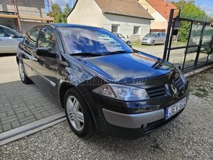 RENAULT MEGANE Limousine 1.6 Privilege Első magyar tulaj!167000 km!!!