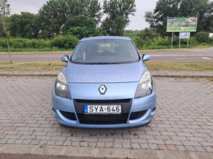 RENAULT SCENIC Grand Scénic 1.5 dCi Dynamique