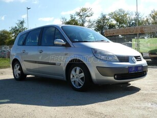 RENAULT SCENIC Grand Scénic 1.5 dCi Dynamique