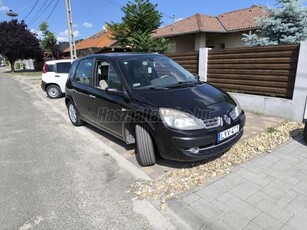 RENAULT SCENIC Grand Scénic 1.5 dCi Privilege