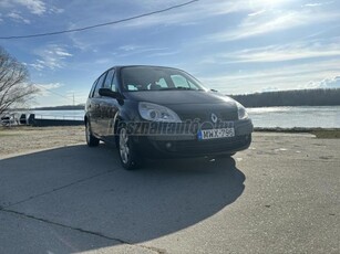 RENAULT SCENIC Grand Scénic 2.0 dCi Privilege