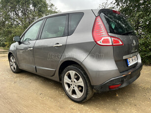 RENAULT SCENIC Scénic 1.5 dCi Dynamique EDC