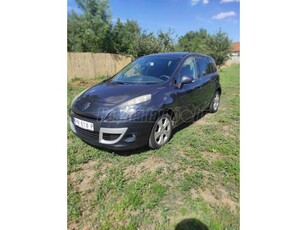 RENAULT SCENIC Scénic 1.5 dCi Privilege EDC