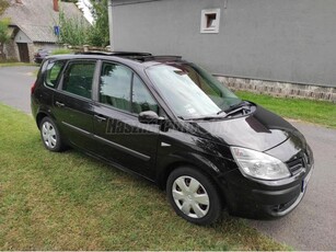 RENAULT SCENIC Scénic 1.5 dCi Privilege Pan. tető. Navi. dig. klíma