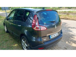 RENAULT SCENIC Scénic 1.5 dCi TomTom