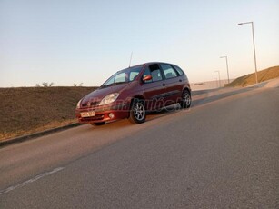 RENAULT SCENIC Scénic 1.6 16V Authentique