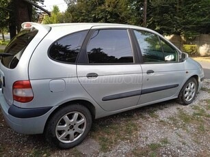 RENAULT SCENIC Scénic 1.6 16V RXT